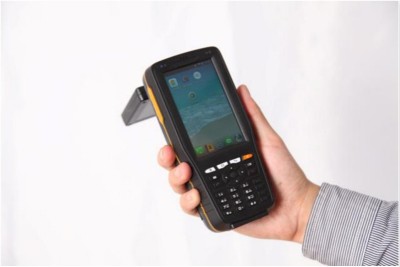 ความแตกต่างระหว่างเทคโนโลยีการสแกน RFID และเทคโนโลยีบาร์โค้ดทั่วไป