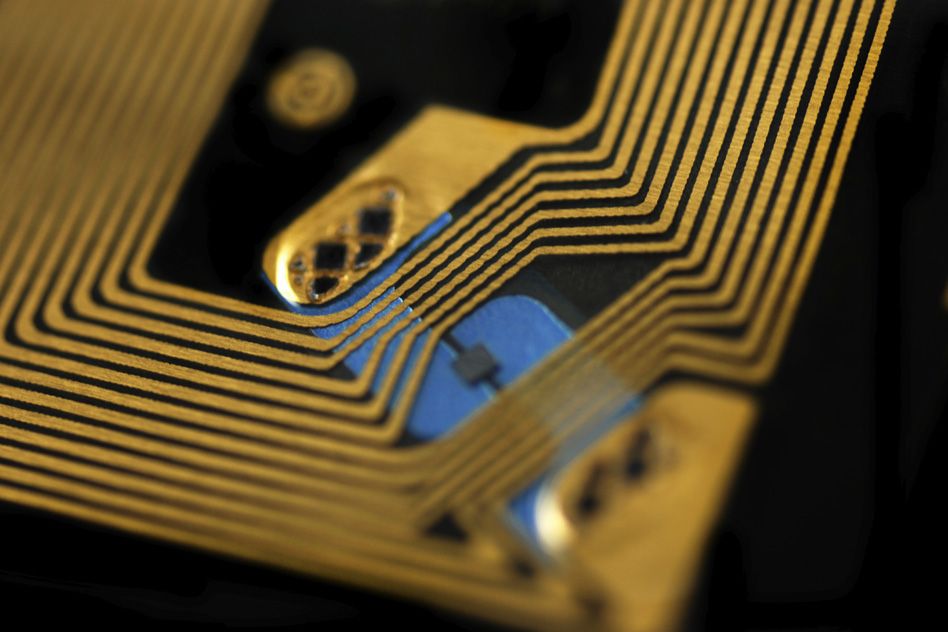 เทคโนโลยี RFID ช่วยให้มองเห็นภาพรวมตั้งแต่ต้นจนจบในกระบวนการผลิตสมัยใหม่ได้อย่างไร