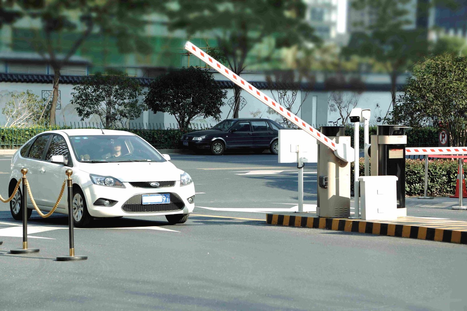 เหตุใดเทคโนโลยี UHF RFID จึงกำลังเปลี่ยนแปลงการจัดการการเข้างานและการควบคุมการเข้าถึงยานพาหนะ